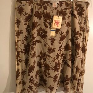 NWT Tommy Bahama beige silk skirt, Size XL (16).